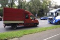 LKW blieb unter Bruecke haengen Koeln Ehrenfeld Innere Kanalstr Hornstr P469